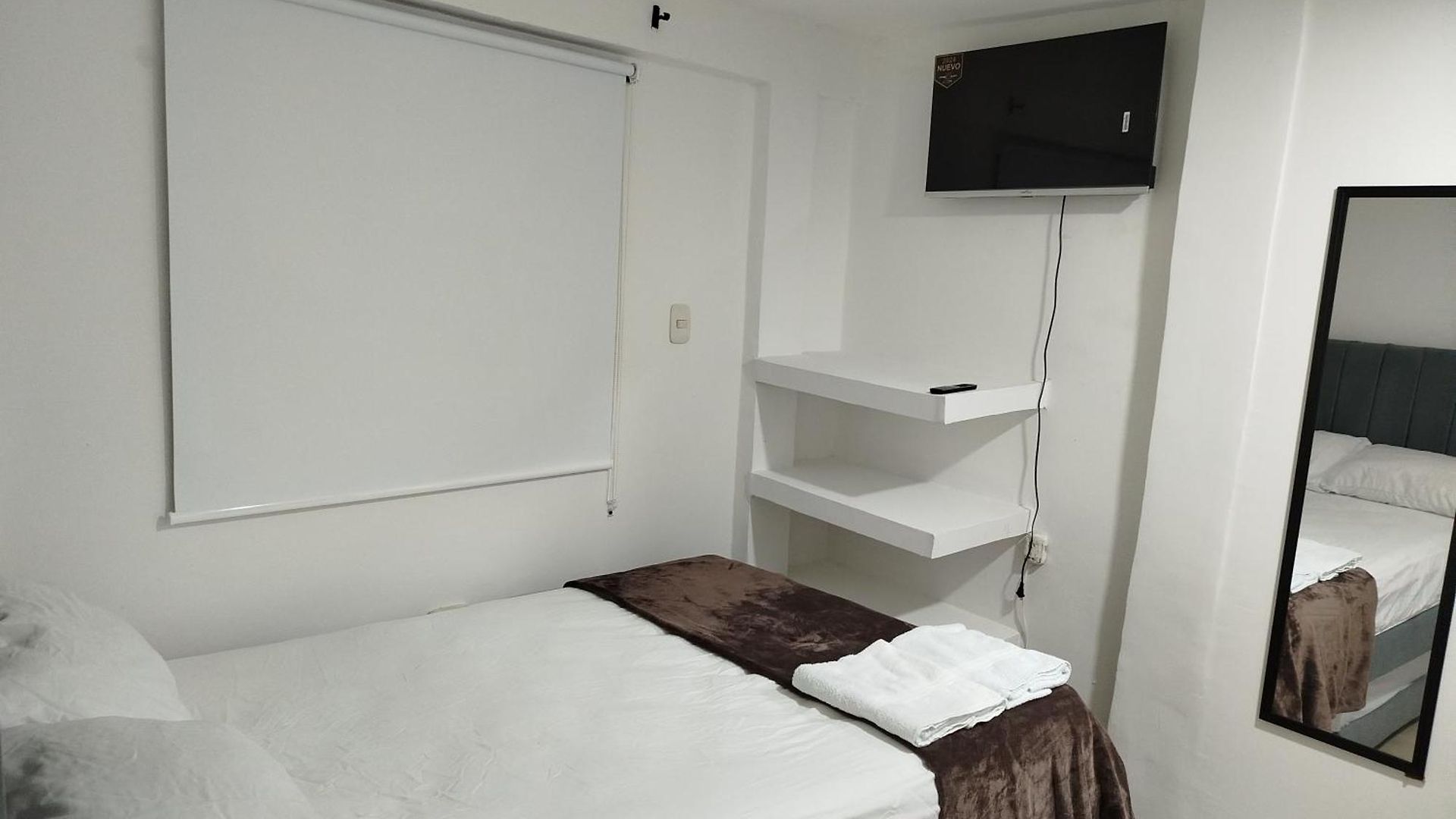 En Apartment *